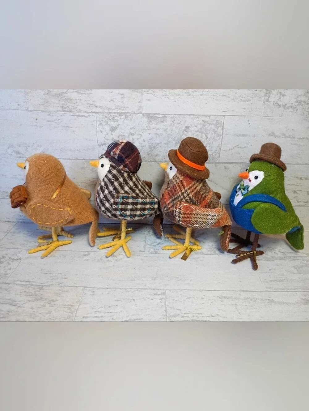 Set of 4 cute featherly decorative Friends Fabric Birds Retired-Decor